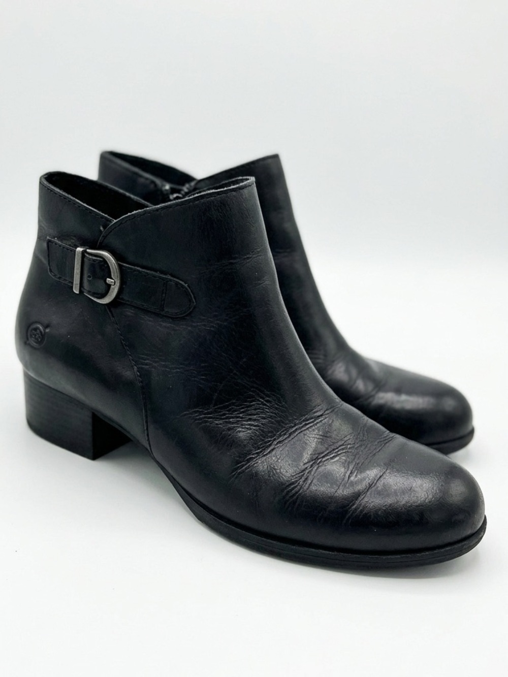 Born Phobos Black Leather Ankle Boots Round Toe Block Heel Size 6
